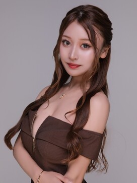 みり（UNJOUR）