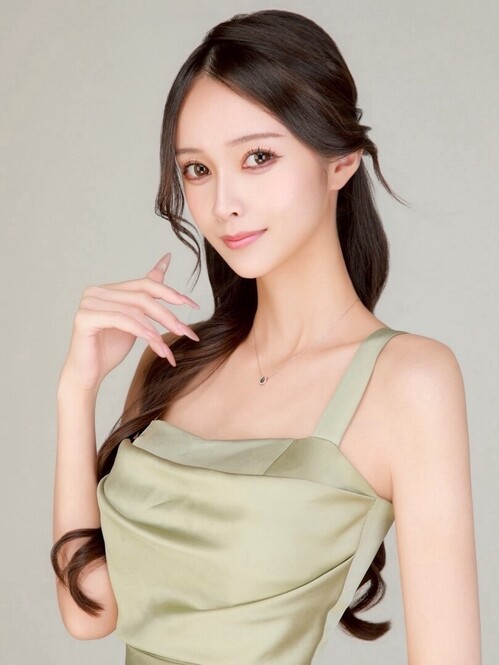 あや-10（UNJOUR）